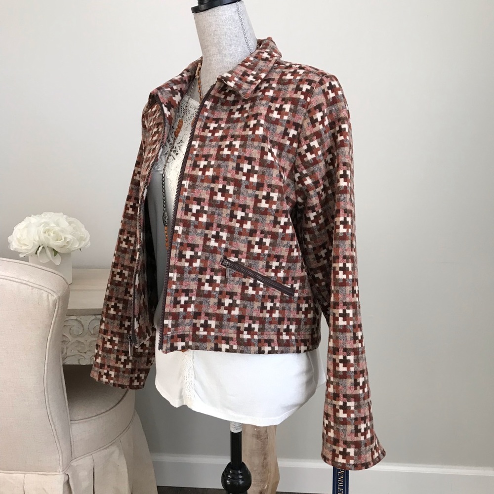 Pendleton wool Brown and Cream Patterned Jacket s… - image 7